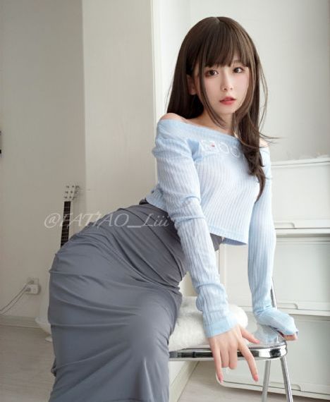 qq头像欧美范女生搞怪_1080HD高清在线观看