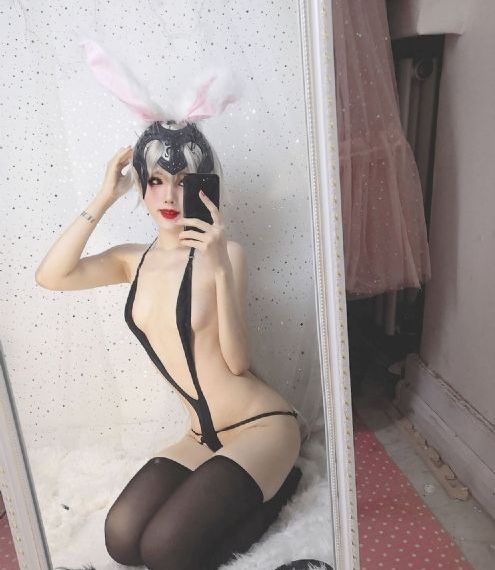 欧美辣妹微胖身材_BD英语电影完整版在线观看